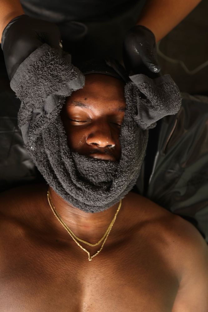 Gentlemans Custom Facial at ZhaneElite Body&beauty in El Cajon, CA