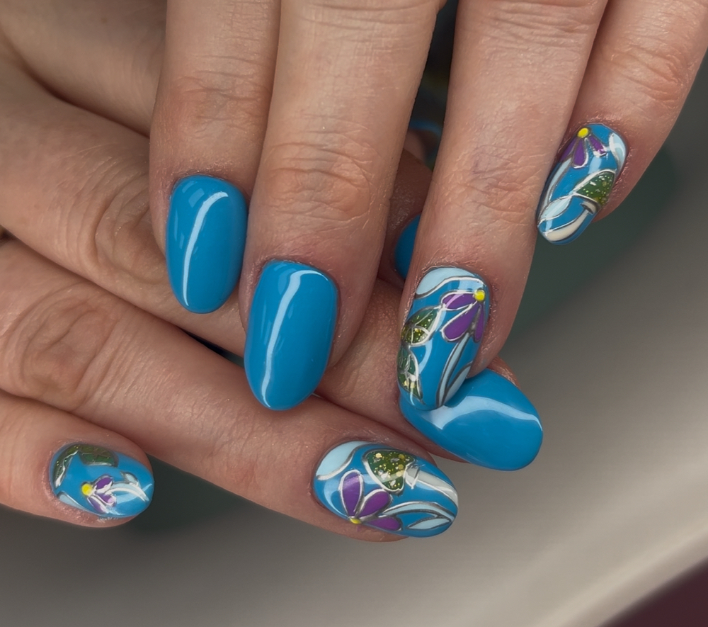 Structured Manicure