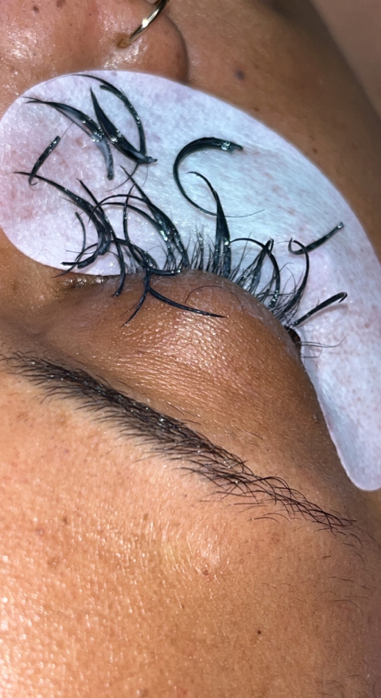 Lash Removal