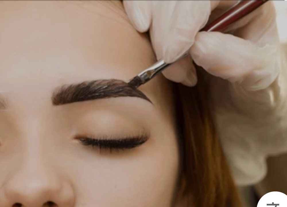 Brow Tinting