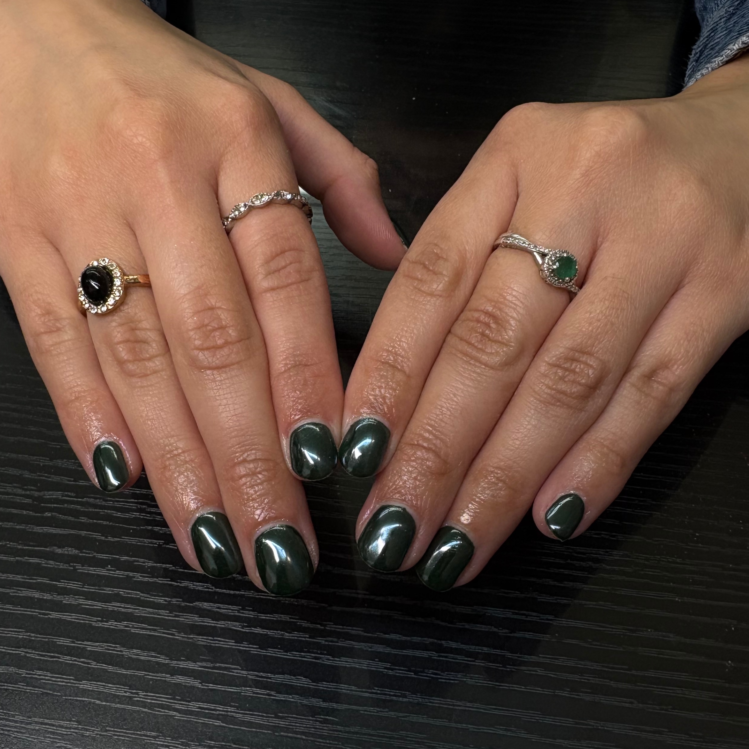 Chrome/ Cateye Add On at Dj’s Dazzling Nails in Terre Haute, IN