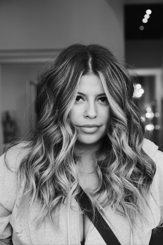 Mini Mane Blonding