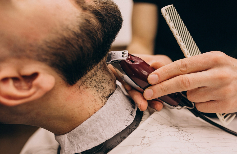 THE BANG OR BEARD TRIM