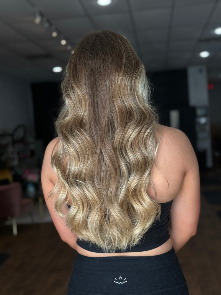 Shampoo, Blowout and Tone