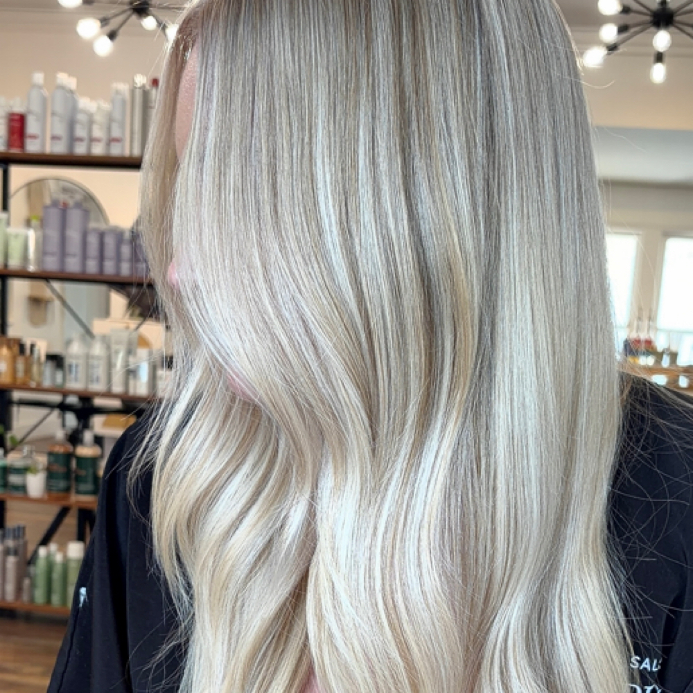 EXTRA- FULL high impact highlights at Kennacolorcuts in Tampa, FL