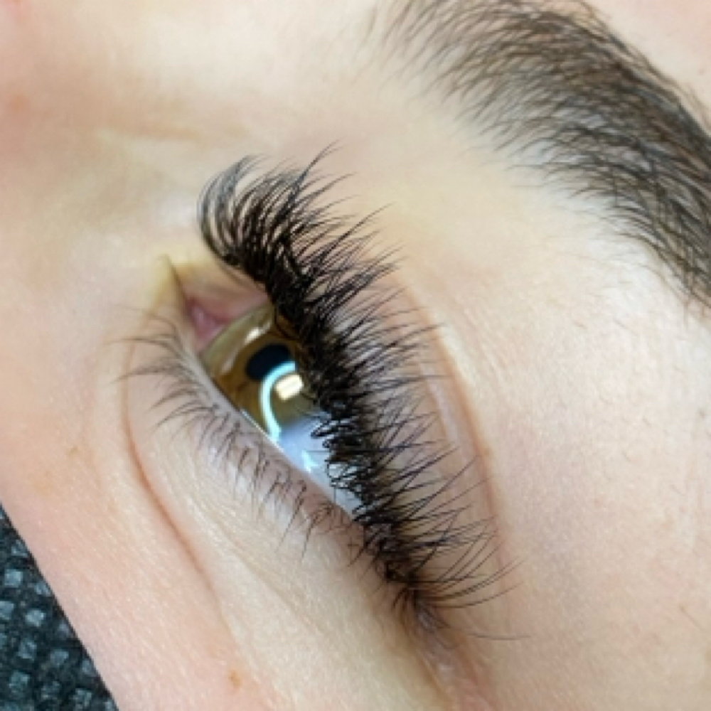 Full Set Lash Model at Face Divinity in Plaistow, NH