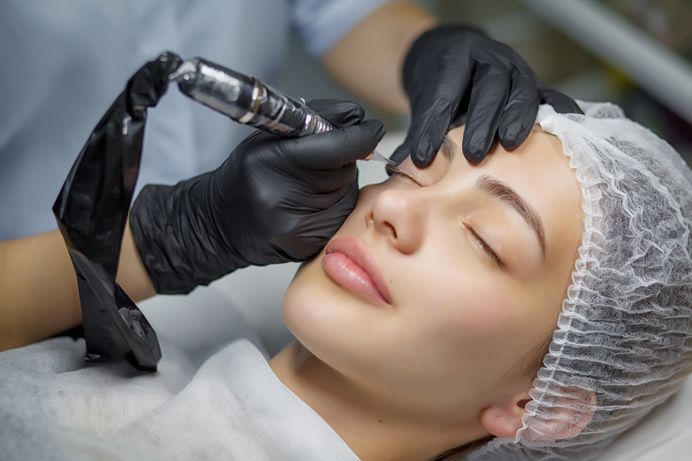 PERMANENT MAKEUP CONSULTATION