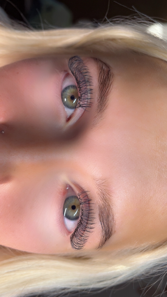 Hybrid, full set  lash extension