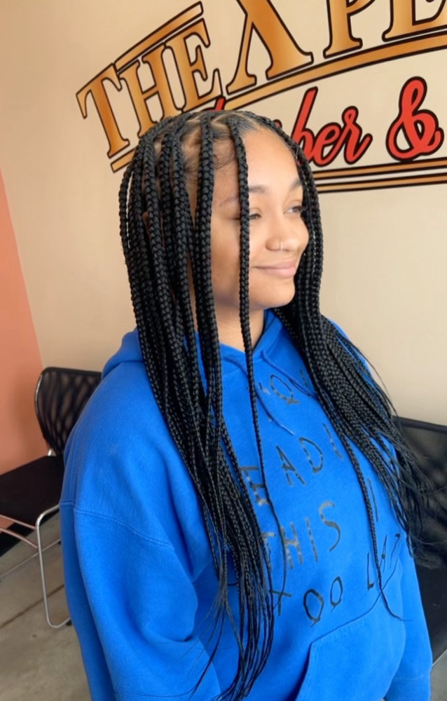 Medium Knotless