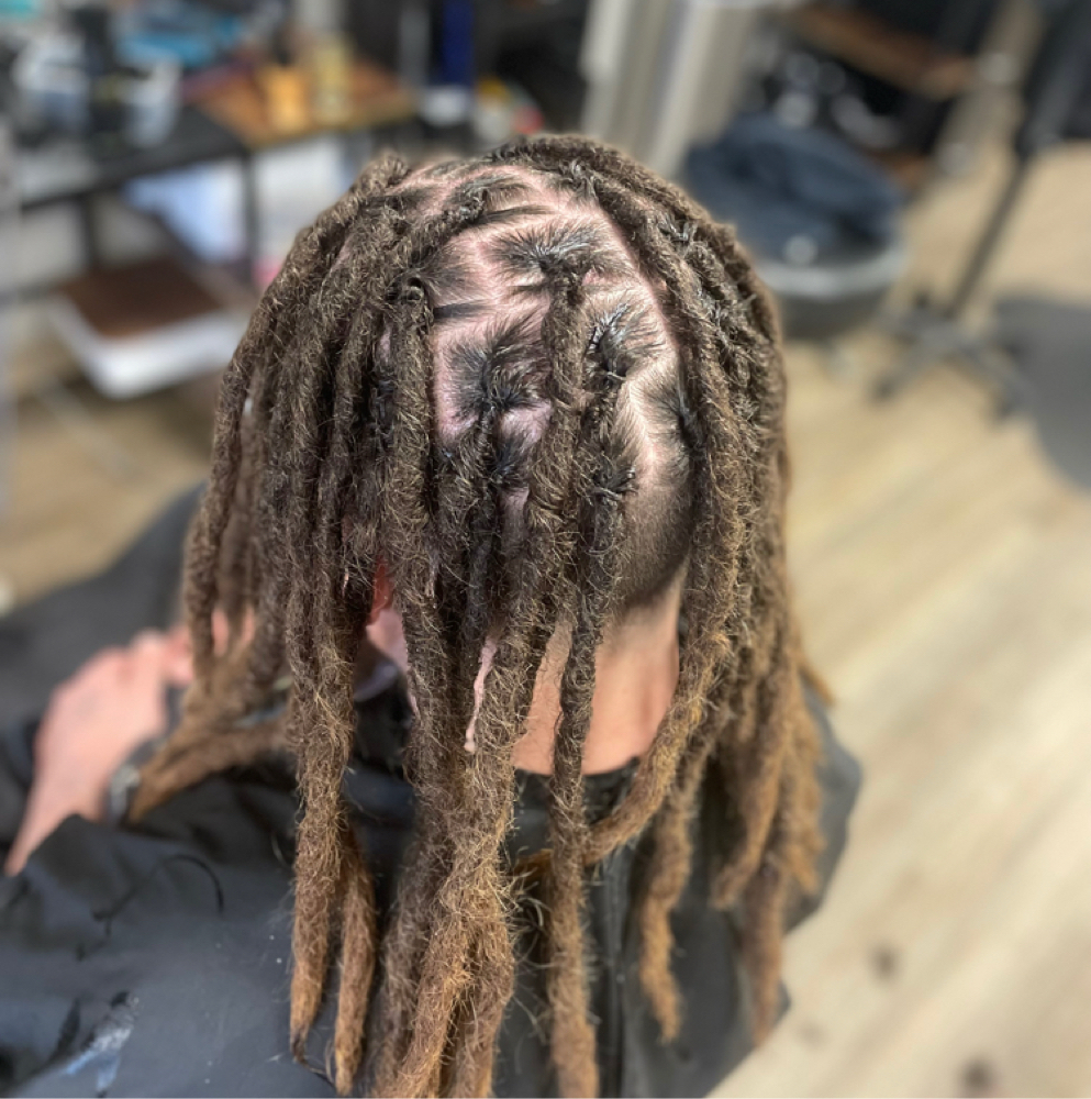 Loc Interlocking  Midback at Crown Adjustments in Havelock, NC