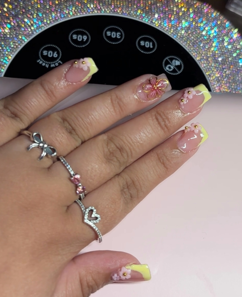 Short Nail Set at Nails By Yailinn in Olive Branch, MS