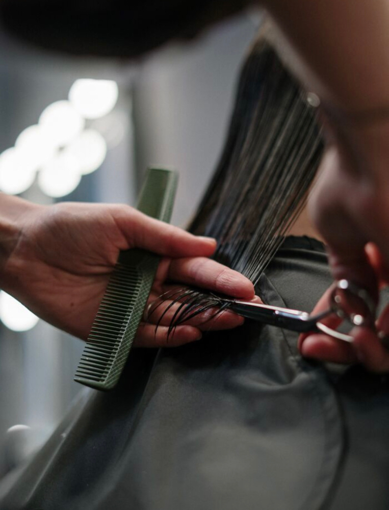Women’s Cut (shampoo & Style)