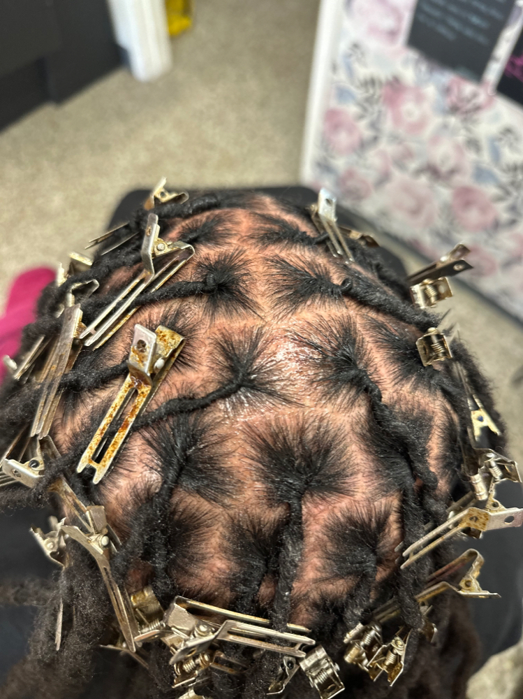 Loc Retwist