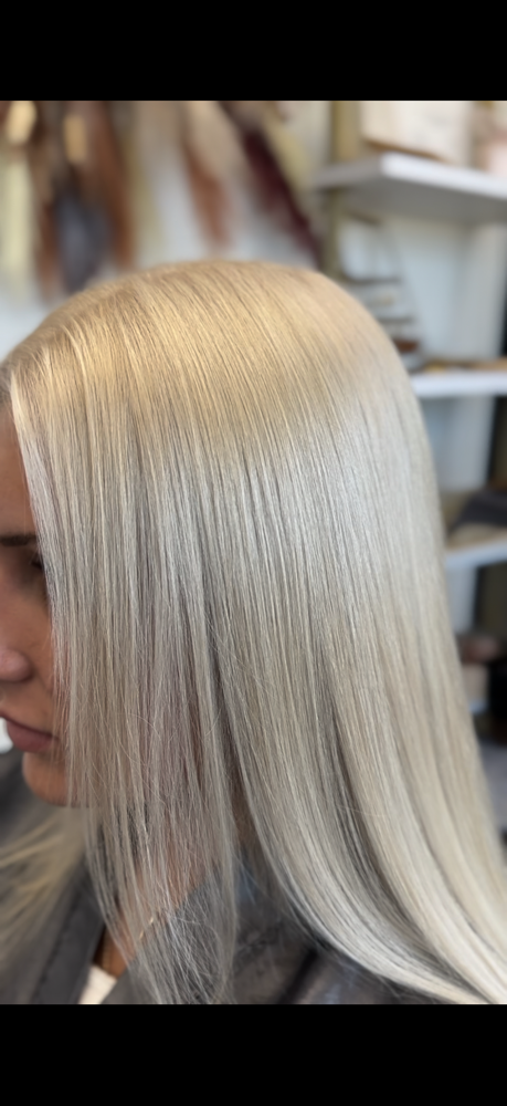 Platinum Card ( On Scalp Bleach)