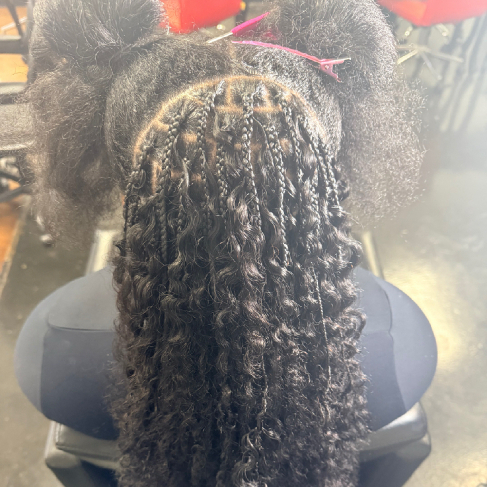 Miracle Knots at Luxury Beauty Factory LLC in Florence, SC