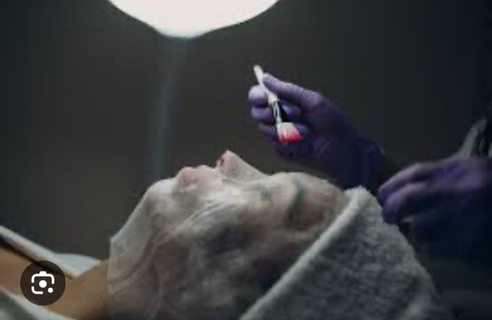 Moisturizing Paraffin Wax Facial