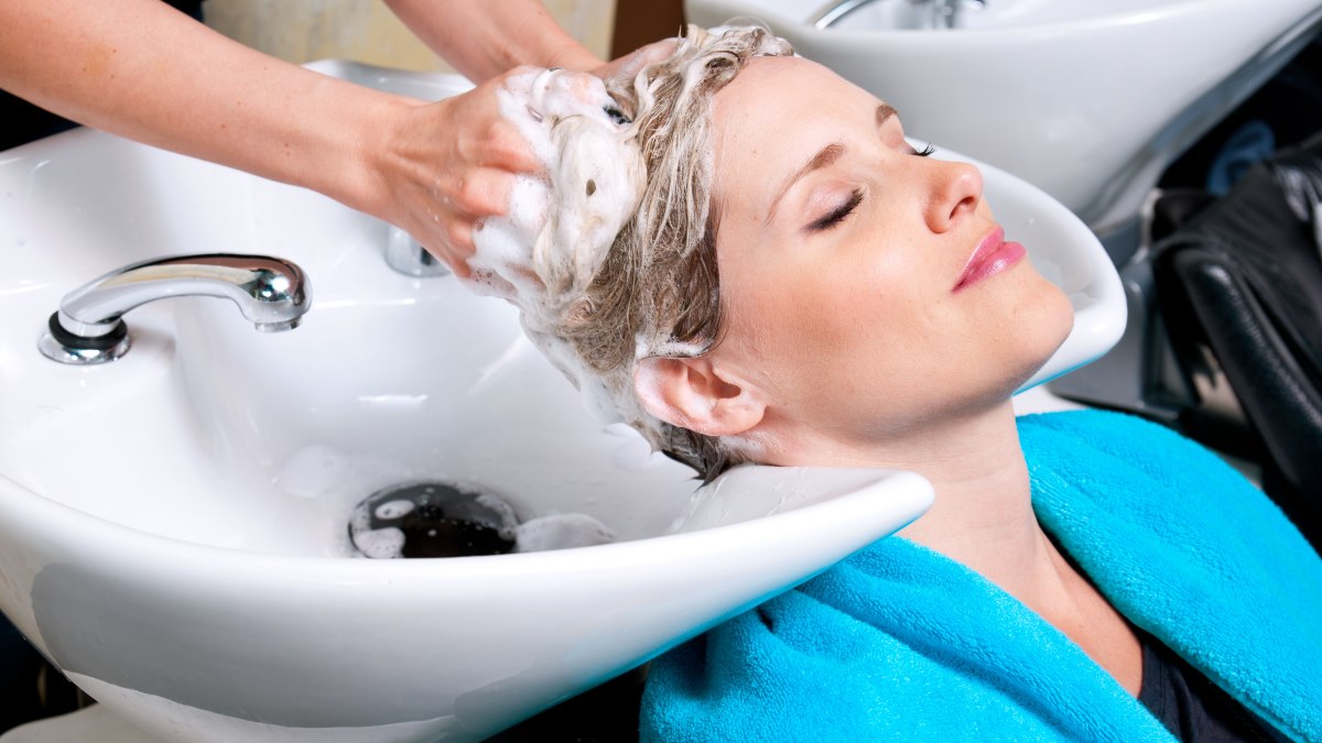 SHAMPOO & CUT