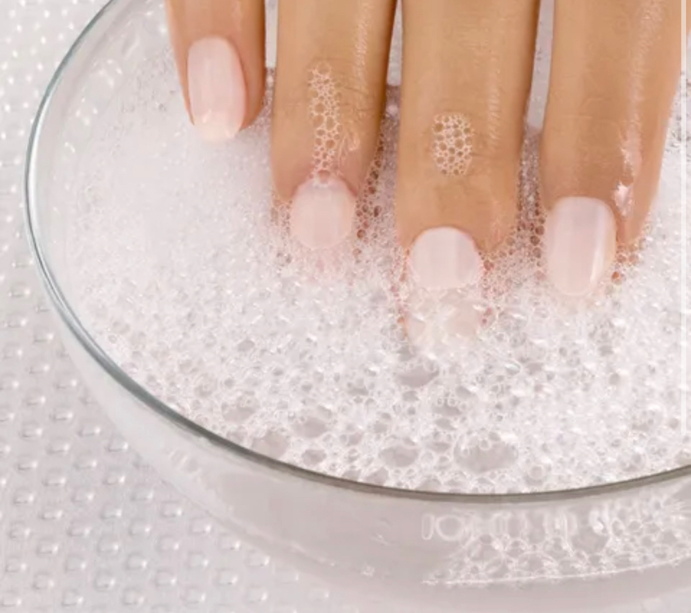 SOAK OFF Acrylic Removal