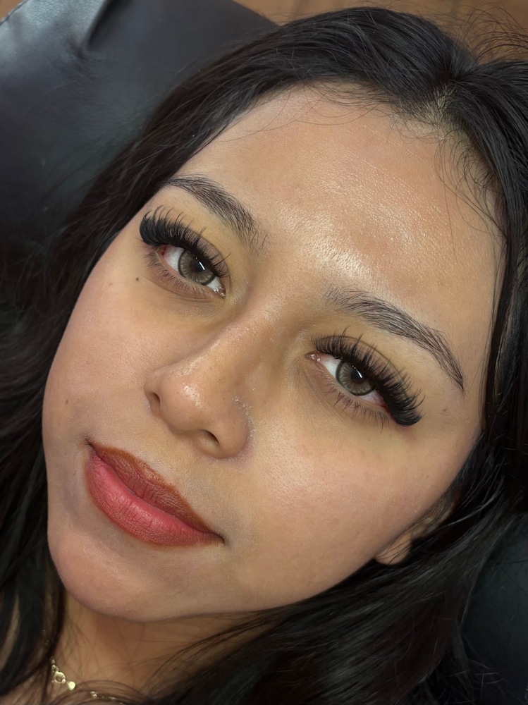 Wispy Volume Lash Set