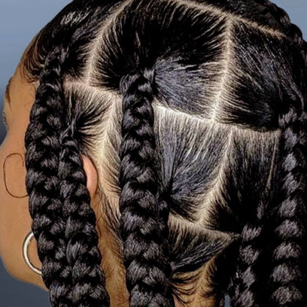 Jumbo Knotless at Blessing braiding bar in South Holland, IL