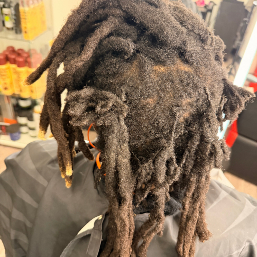 Combout at Baomui Beauty Salon in New Rochelle, NY