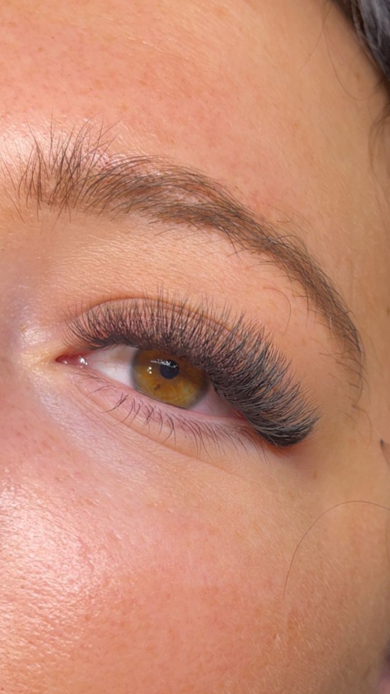 Full Set~Volume Eyelash Extensions