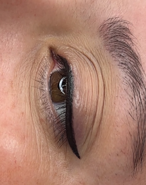 Black Eyeliner at DFW VANNE BROWS STUDIO in Fort Worth, TX