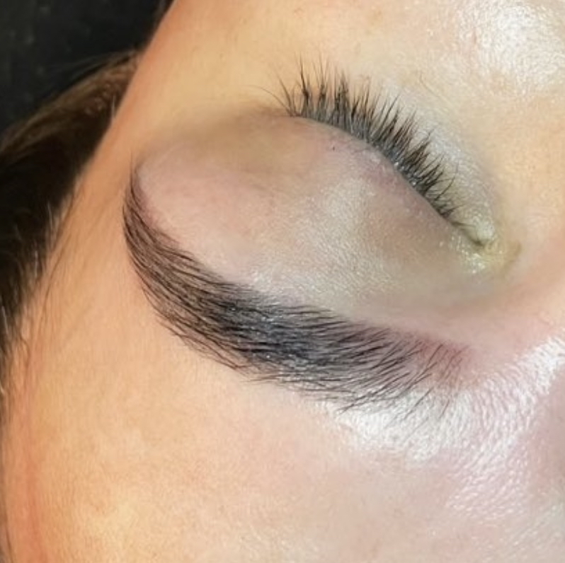 Brow Henna & Wax