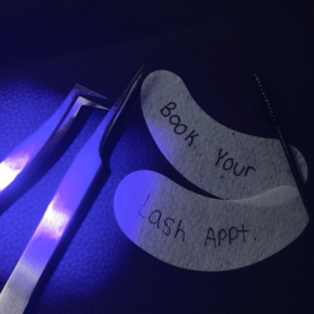 (UV) Hybrid Fill at Mini Salon Co. in Bay city, MI