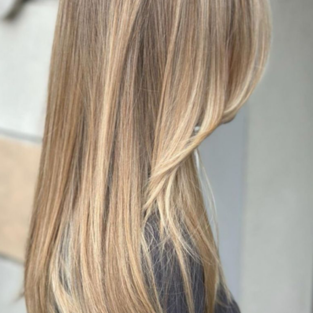 Gloss Refresher With Emily at Aurora Beauty Co. in Warrenton, MO