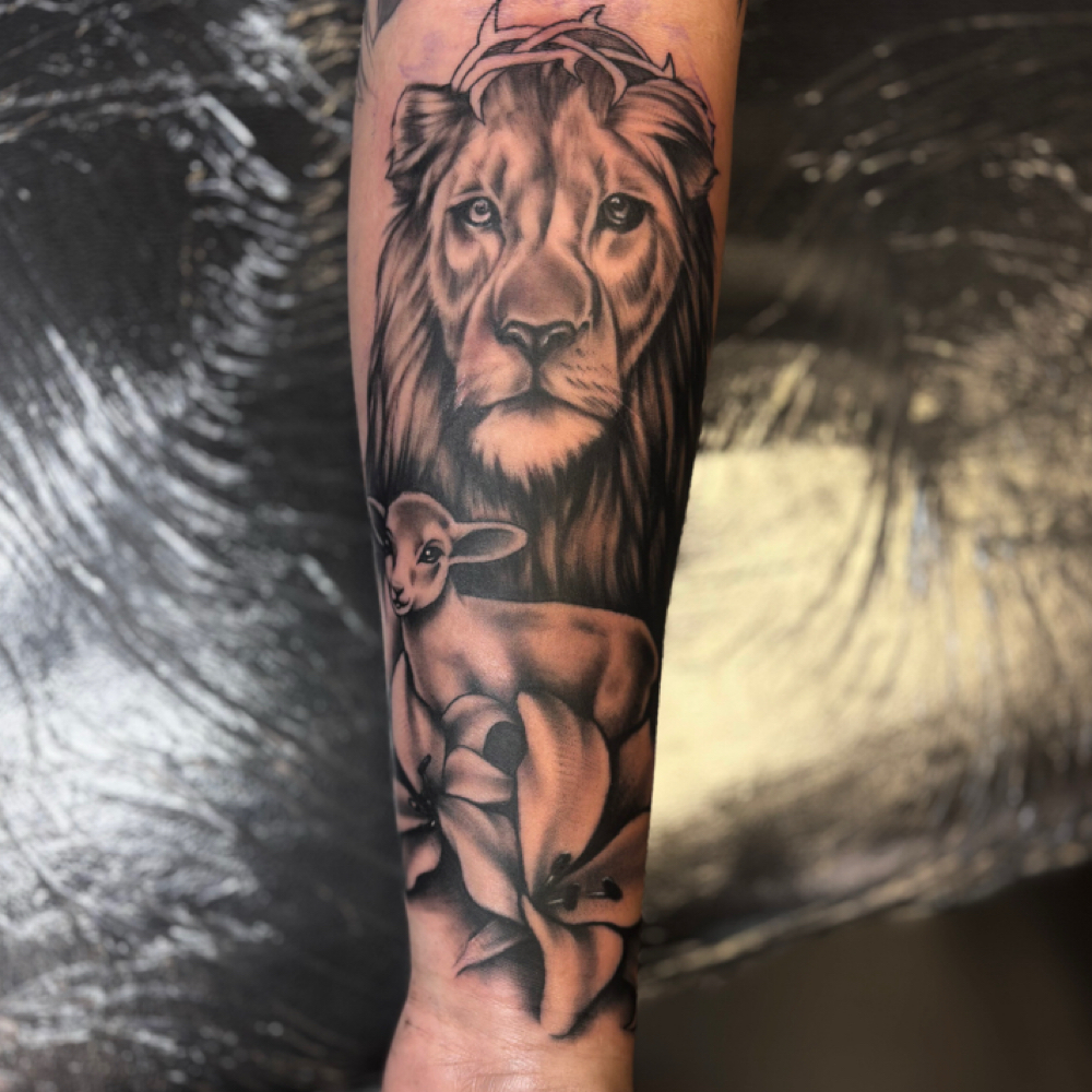 Large Blackwork at Merakiartistt in Pembroke, NC