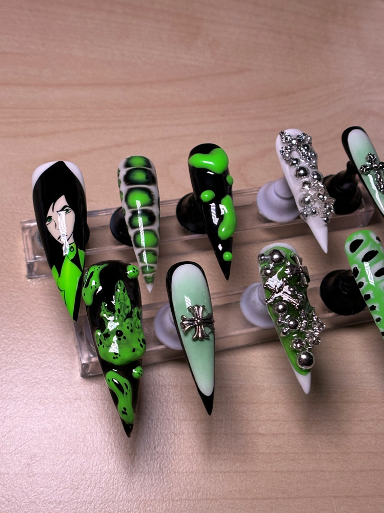 Custom Press Ons