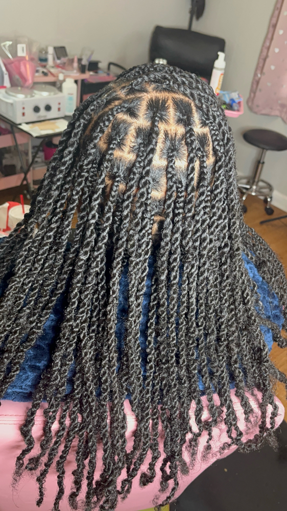 Natural Kinky Twist at Luvbeautybypink in Lithonia, GA