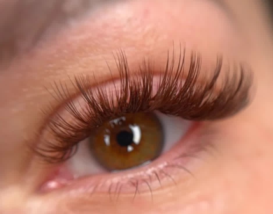 REQUEST: Brown Lashes