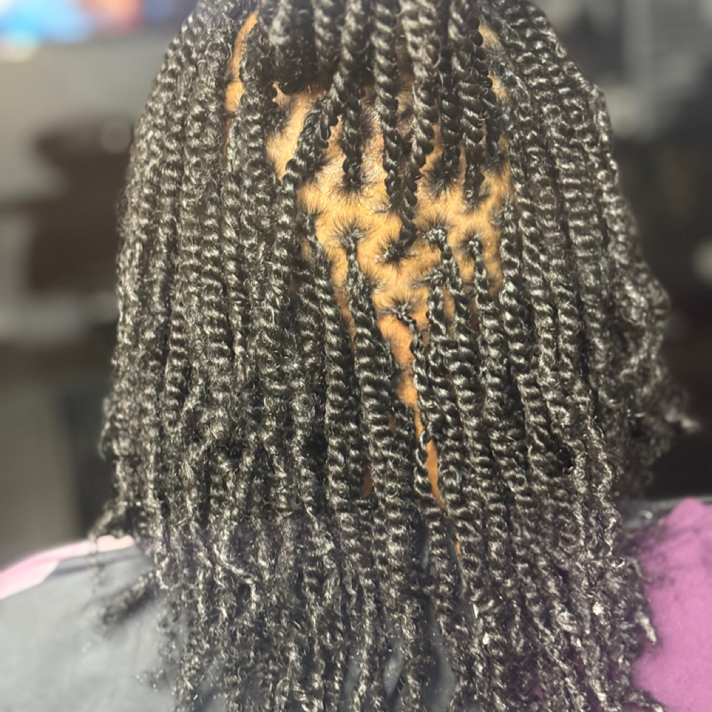 Kinky/ Spring Twist at Toots Touch Beauty in FarmVille, VA