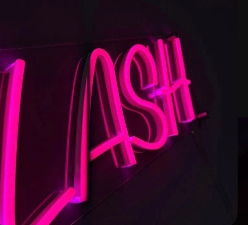 Eyelash Removal + Lash Bath