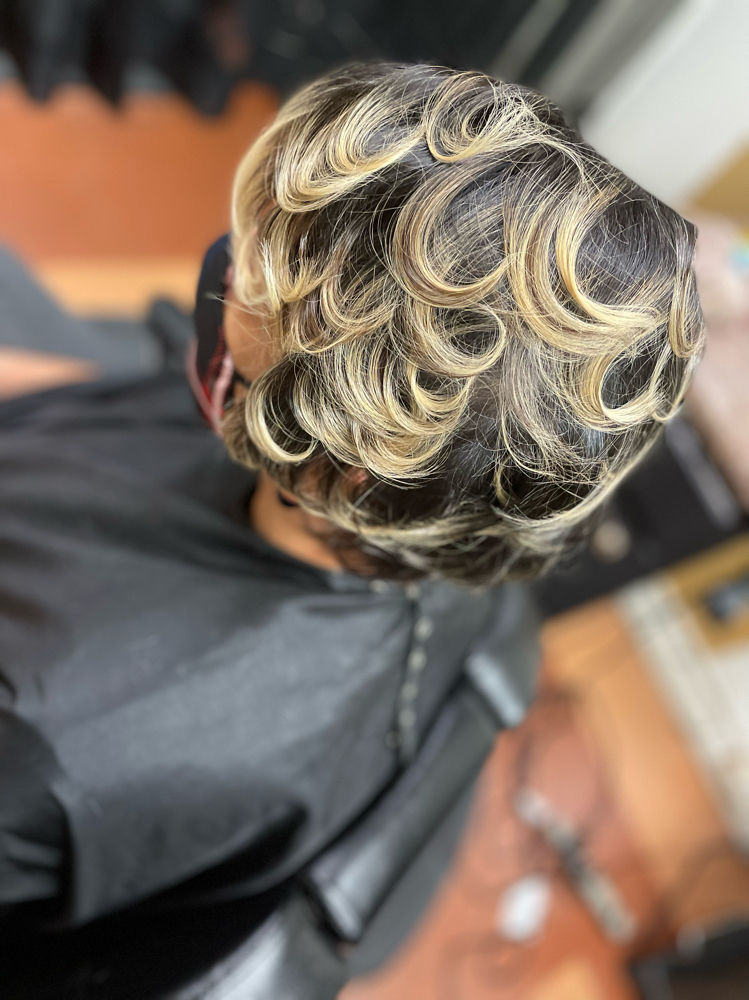 Womans/Mens 15+ (Haircut)