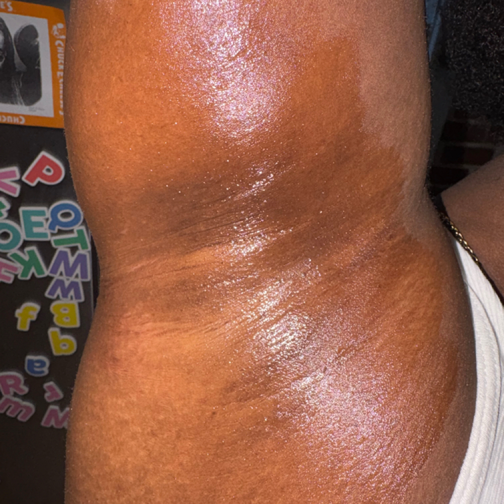 Underarm waxing at Moèt’s Touch in Scotia, NY
