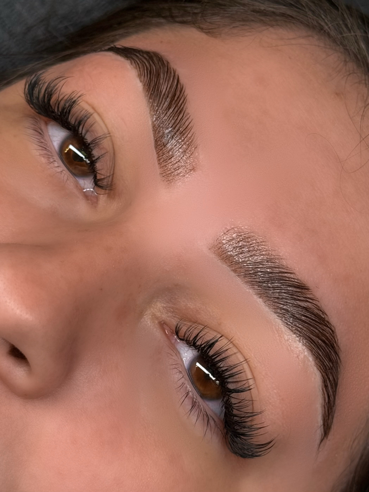 Brow Lamination With Tint