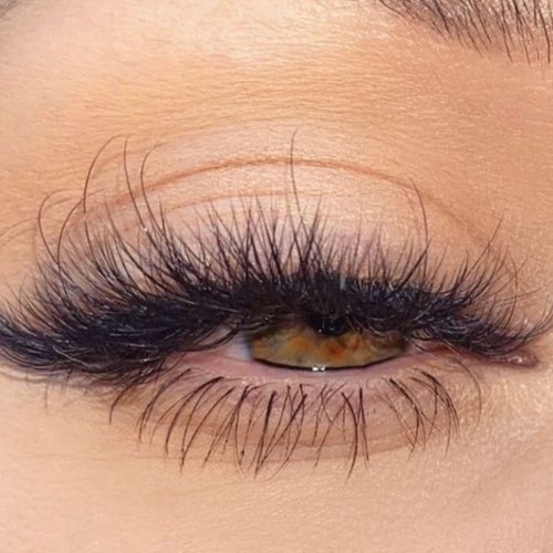 Bottom Lashes at Ming’s Lashes and Spa in Des Moines, IA