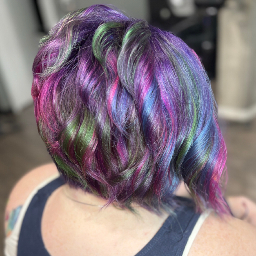 Vivid Color Service 🌈 at Luna Luxe in Olympia, WA