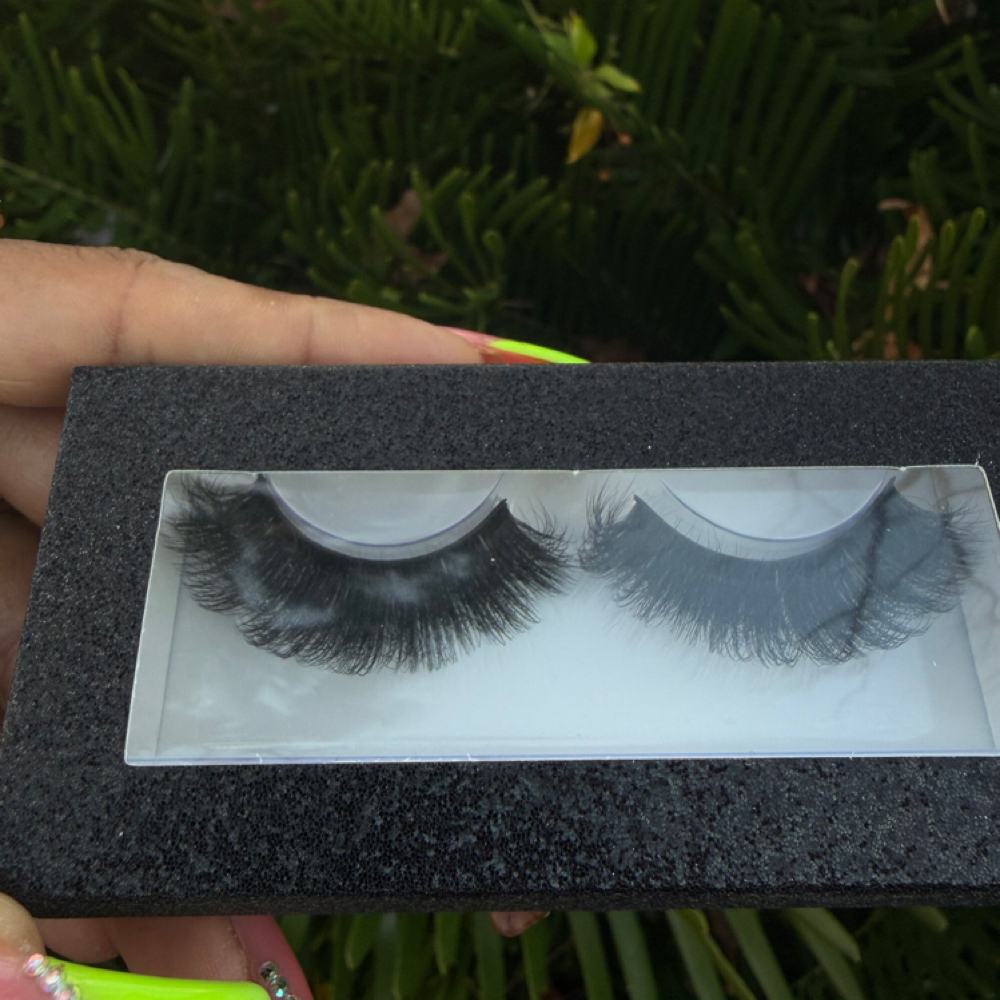 Lash Strip Application at Coya’s Boutique in Gainesville Fl, FL