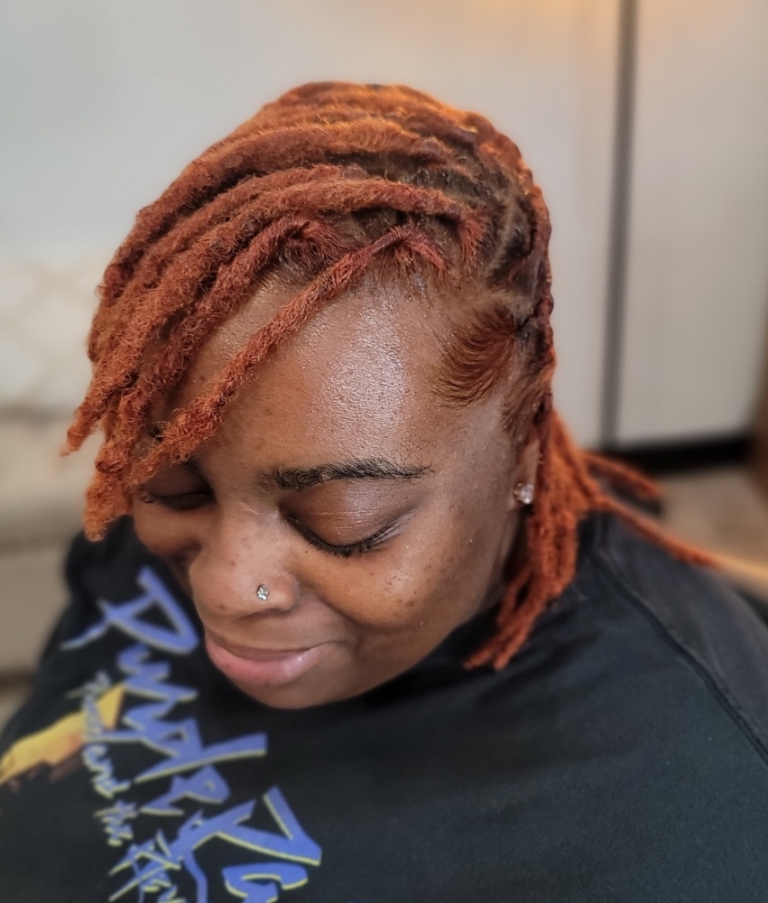 Locs Re-twist above shoulder length