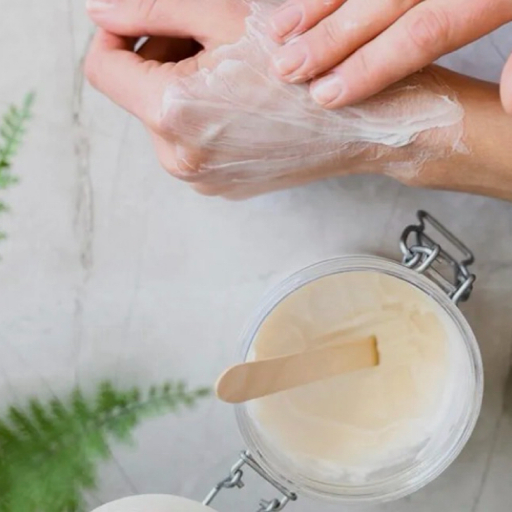 Add-On Warm Hand Mask at Nuvola Massage in Methuen, MA