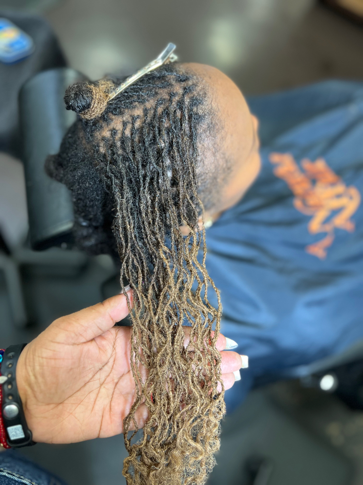 SolarLocs™  Retightening 4-7 Weeks