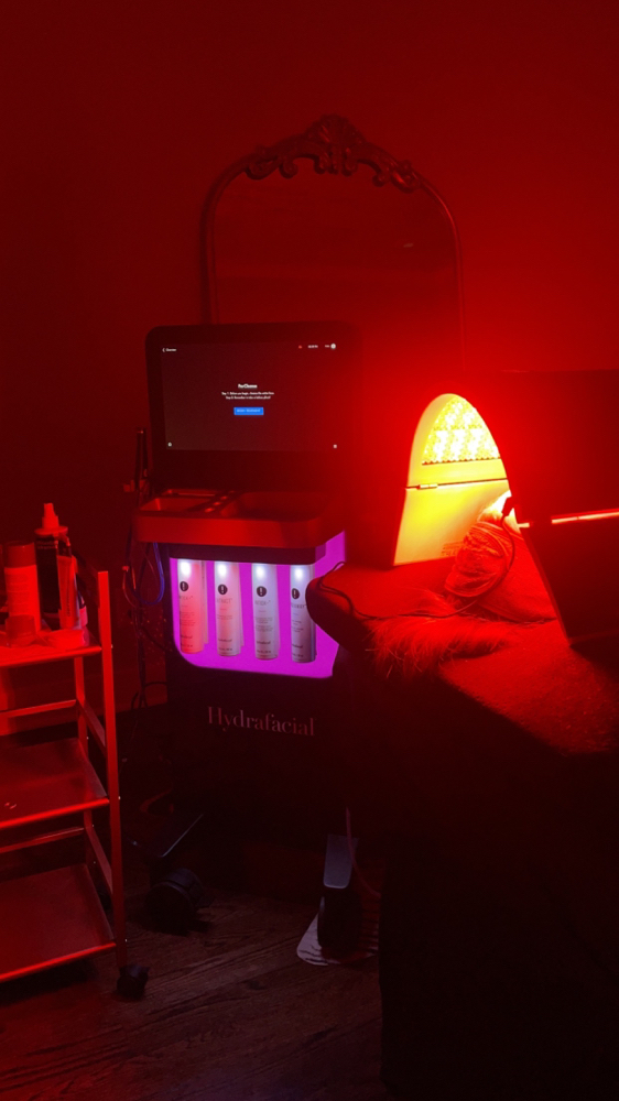 Platinum HydraFacial