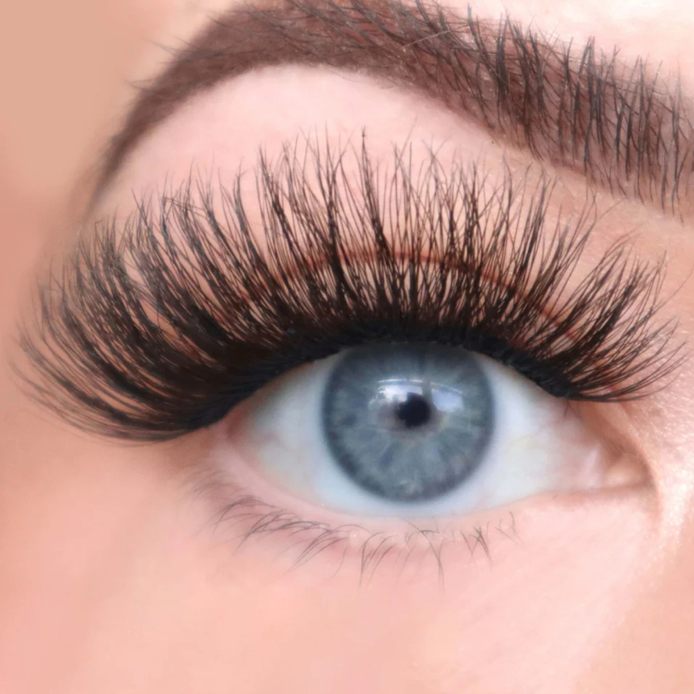 Glo 6 Lash Cluster Application