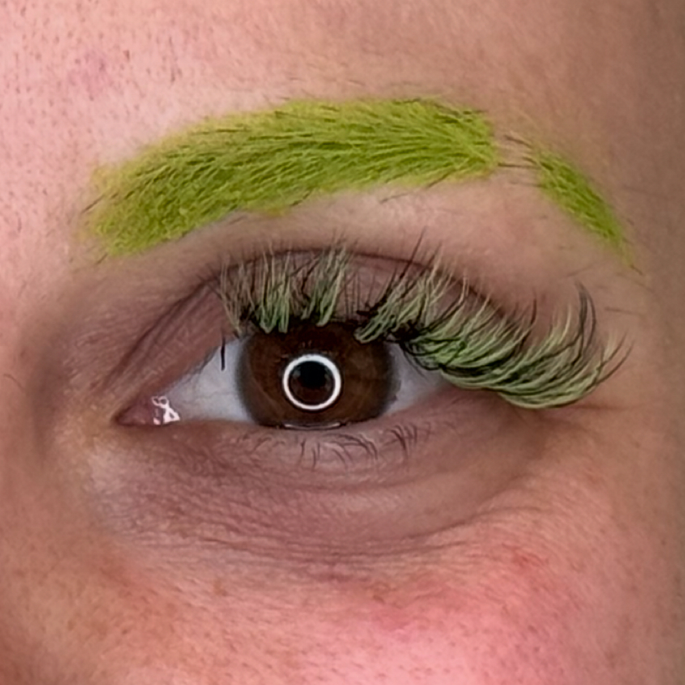 Freestyle Lash Set at Graceful Glow Aesthetics in Paducah, KY