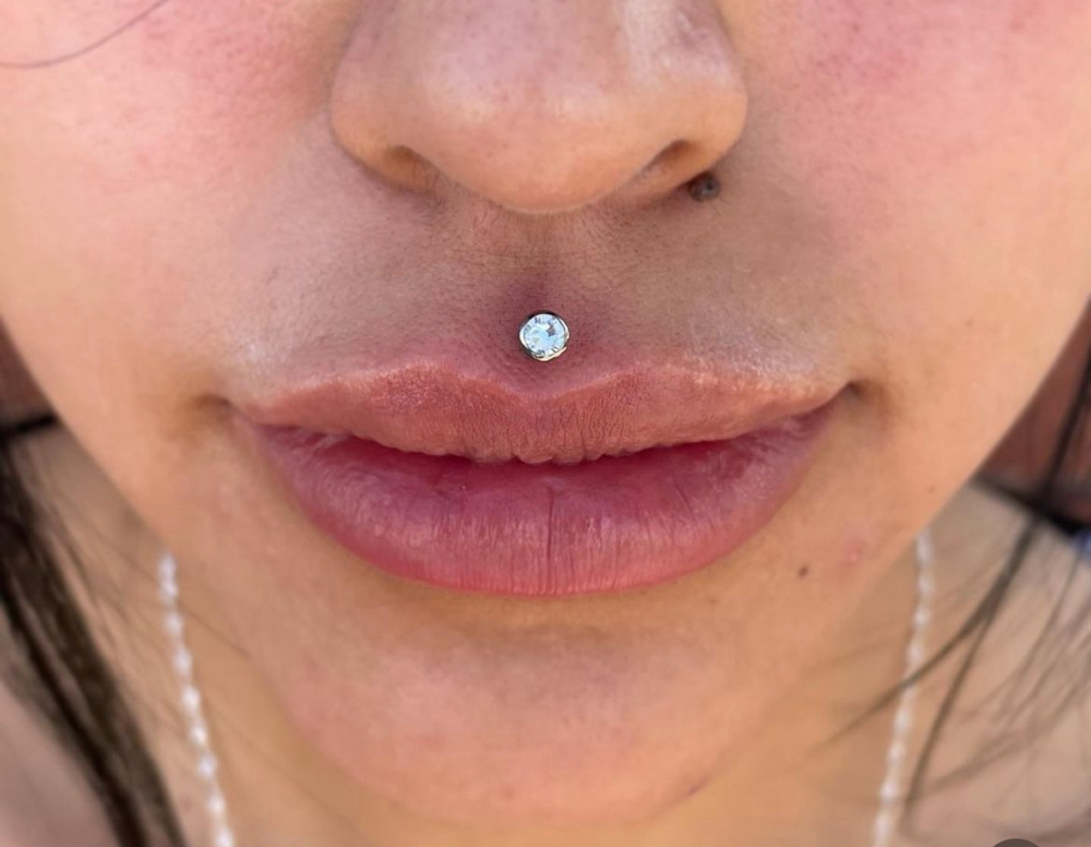 Philtrum / Medusa Piercing