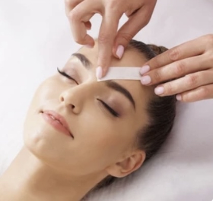 Full Face Wax (includes brow)